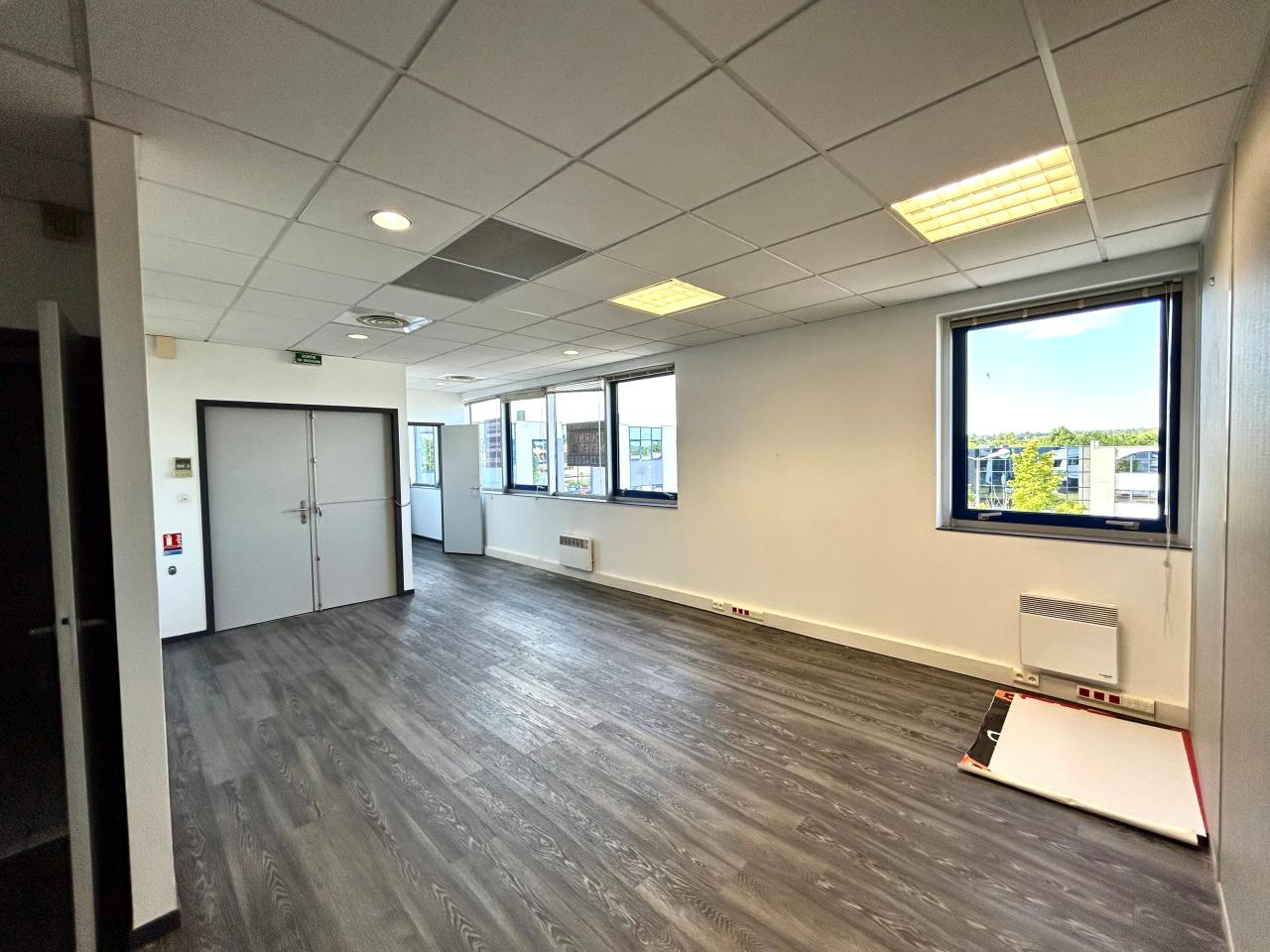 Bureau Saint-Grégoire 400m² Location bureau Saint-Grégoire Ille-et-Vilaine OLBUR2112857 5